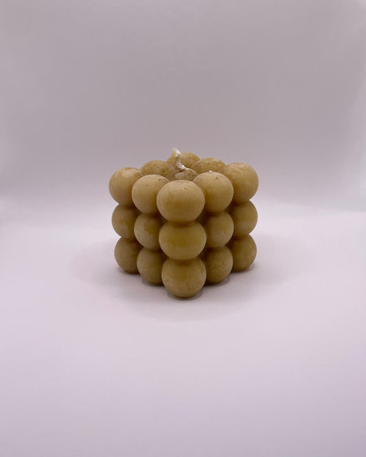 žvakė ''taškuotas kvadratas''